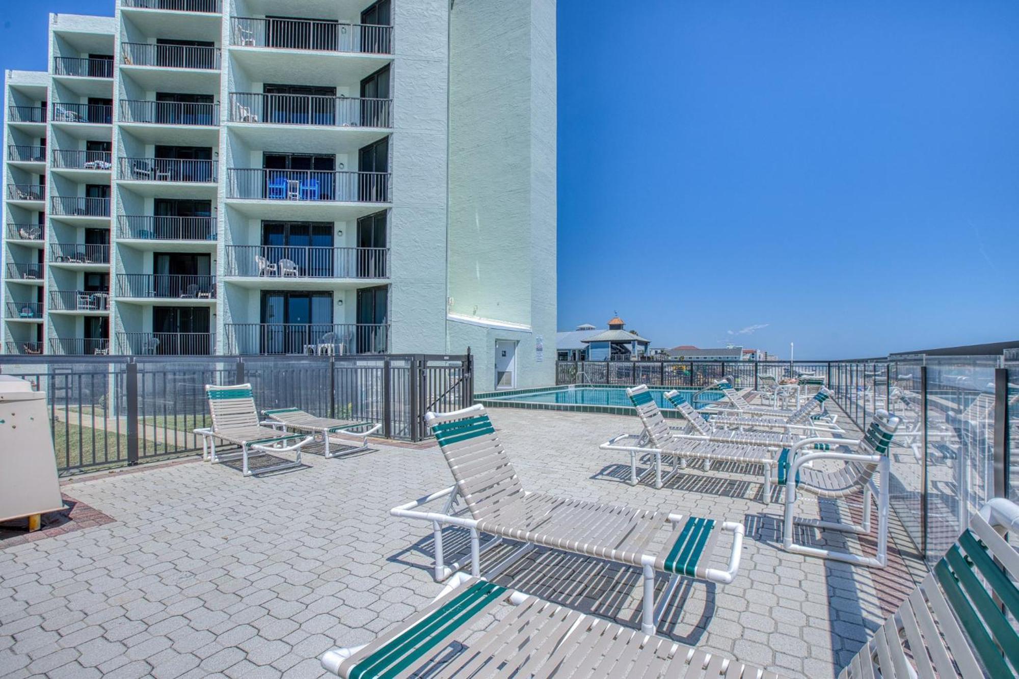Ocean View With A Beachfront Pool At Ocean Trillium Condo ~ 403 New Smyrna Beach Exterior photo