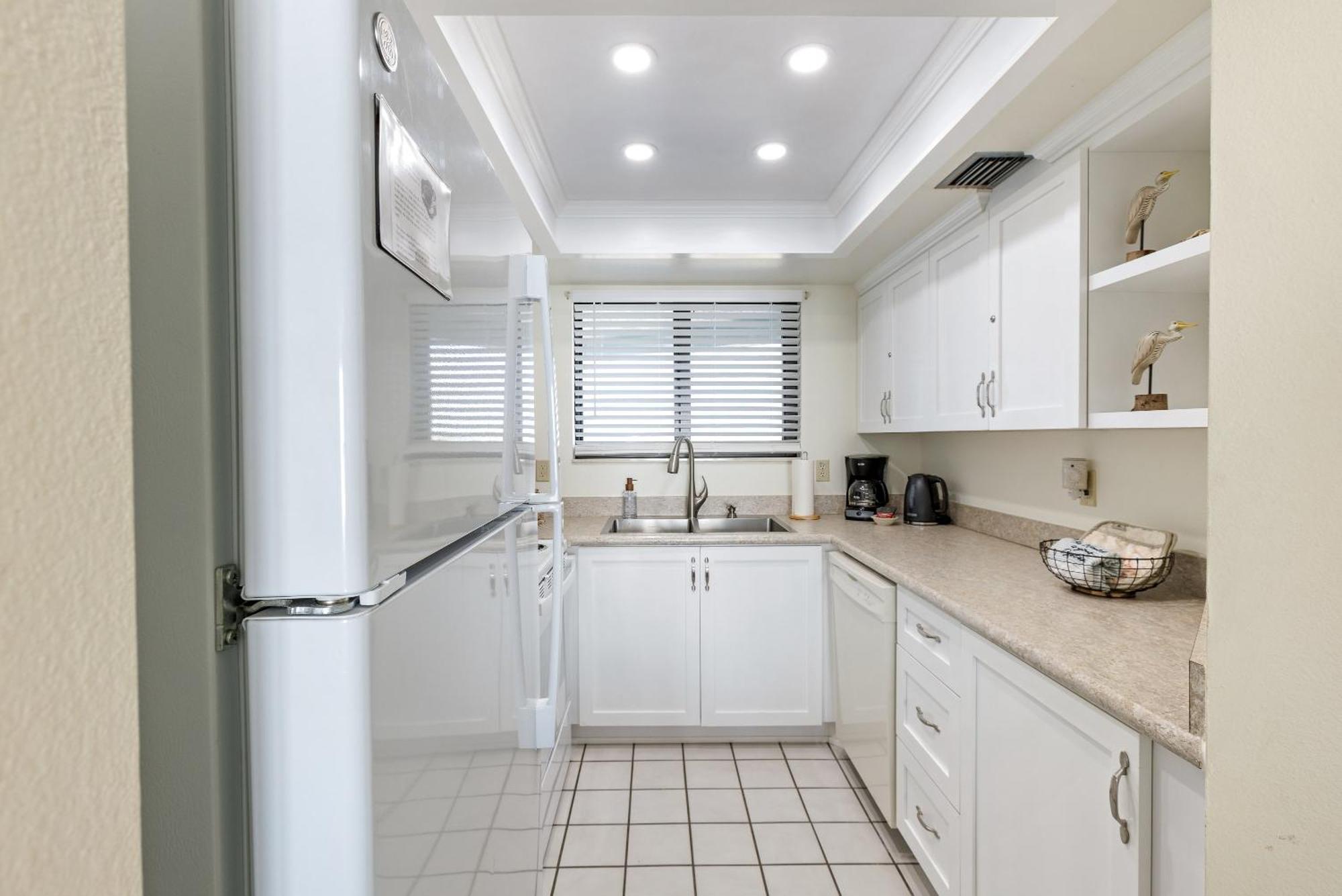 Ocean View With A Beachfront Pool At Ocean Trillium Condo ~ 403 New Smyrna Beach Exterior photo